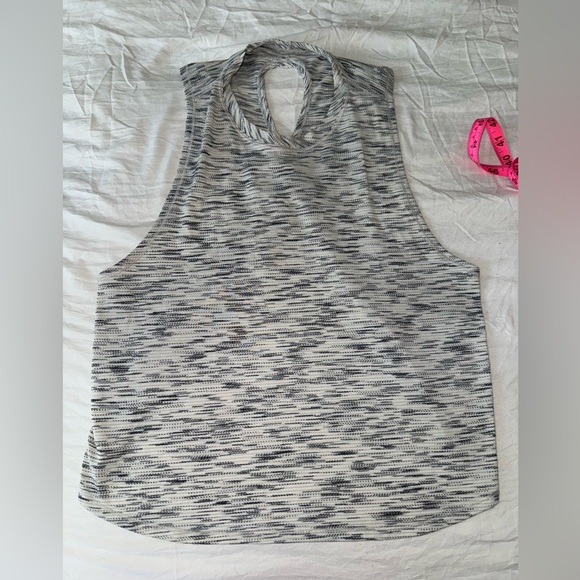 Lululemon cross back tank - Picture 1 of 6